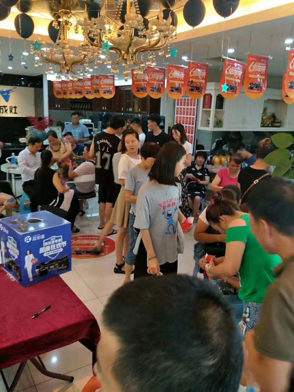 蓝炬星集成灶漳州周年庆落地68单！