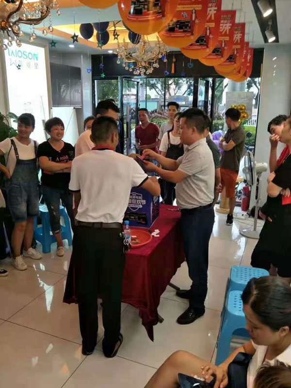 蓝炬星集成灶漳州周年庆落地68单！